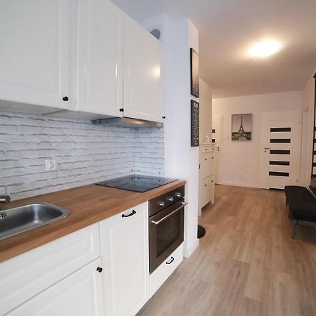 Apartament Paris โควอบเซก ภายนอก รูปภาพ