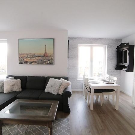 Apartament Paris โควอบเซก ภายนอก รูปภาพ