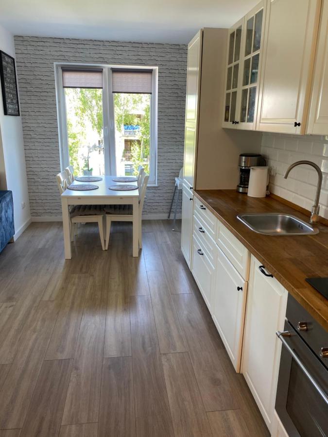 Apartament Paris โควอบเซก ภายนอก รูปภาพ