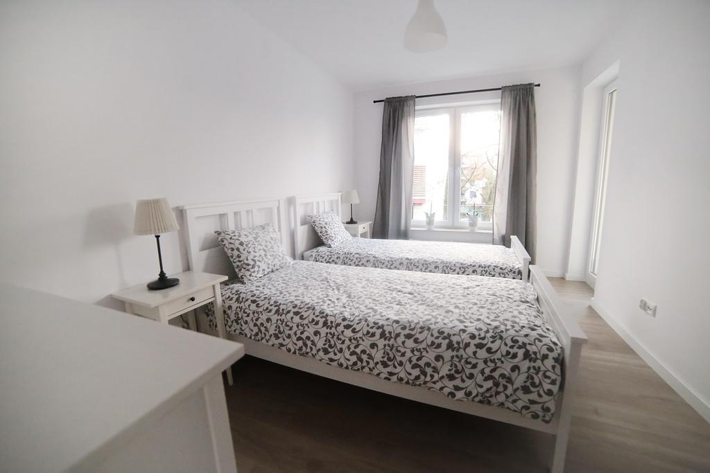 Apartament Paris โควอบเซก ภายนอก รูปภาพ