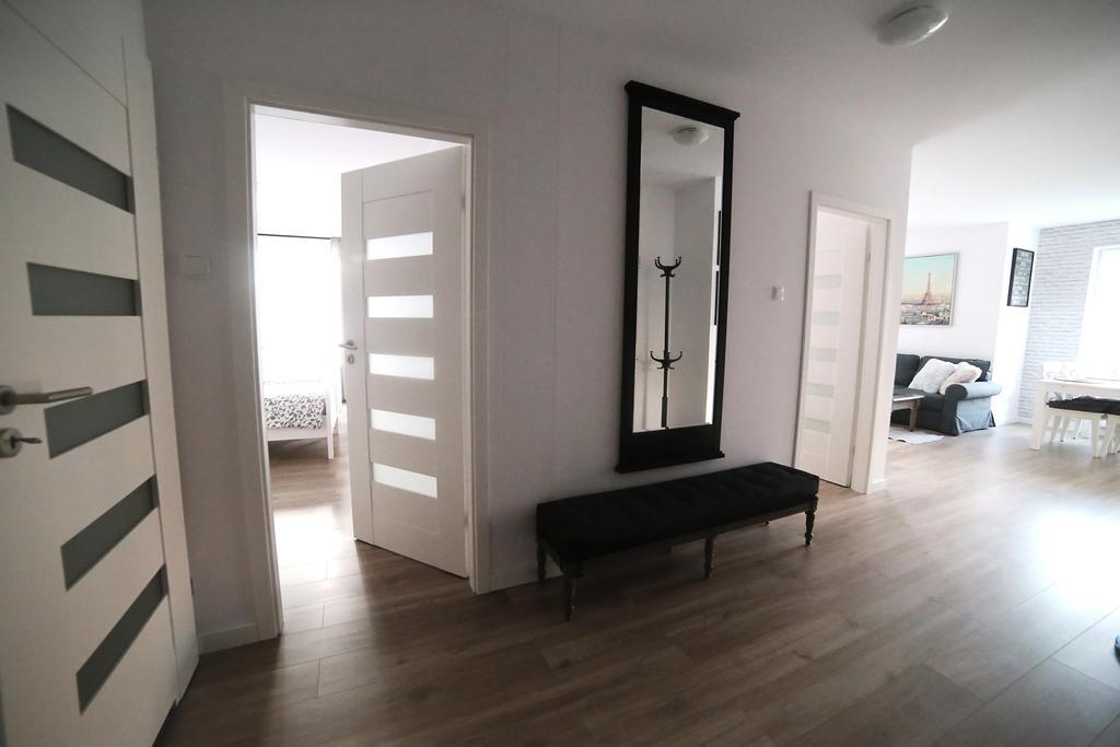 Apartament Paris โควอบเซก ภายนอก รูปภาพ