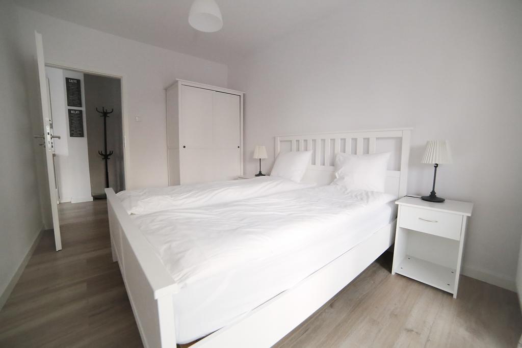Apartament Paris โควอบเซก ภายนอก รูปภาพ