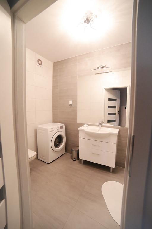 Apartament Paris โควอบเซก ภายนอก รูปภาพ